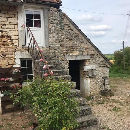 Chambre Du Ru D Ausson Acomodação com café da manhã Châtel-Censoir Exterior foto